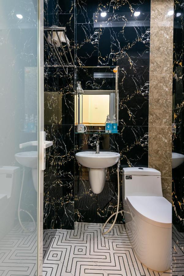 Cozrum Homes - Delightful Corner 2 Хошимін Екстер'єр фото